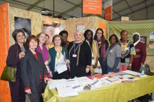 Plateforme Genre et développement a tenu un stand à la COP21 à Paris le Bourget (12/2015) selection - 22